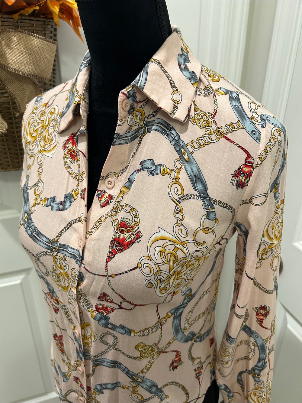 Chain-Print & Red Tassel Light Pink Button-Down Shirt